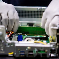 Nedostupné serverové RAM a SSD: Jak vyřešit dlouhé dodací lhůty?